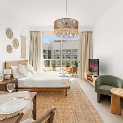 VayK - Stylish & Cozy Studio in JVC