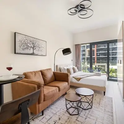 FIRST CLASS Studio Urban Elegance