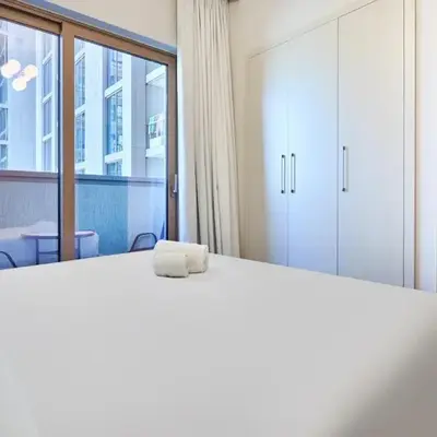 STAY BY LATINEM Luxury 1BR Holiday Home CVR A901 near Downtown