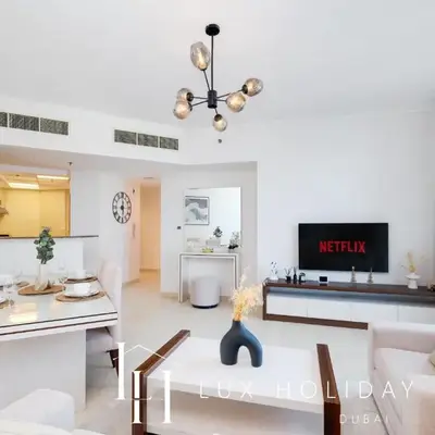 LUX The Dubai Marina View Suite 2
