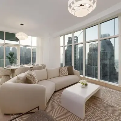 Exquisite 2-Bedroom with Panoramic Marina view