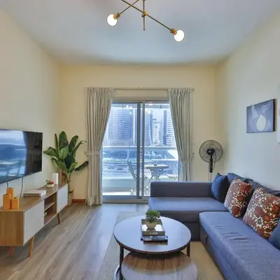 Near Metro Station - 1BR in Marina Diamond 3