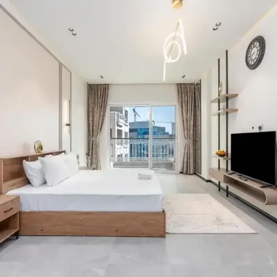 Burj View - Luxury Studio - Near Dubai Miracle & Butterfly Garden- Arjan