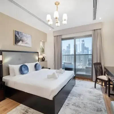 1BR with Balcony View