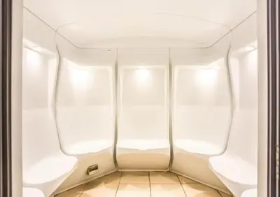an empty room with white walls and a ceiling at Luxury Casa - Marina Diamond 2 in Dubai