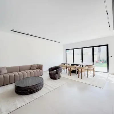 Designer Furnished Villa with Luxury Finishes in Springs 14
