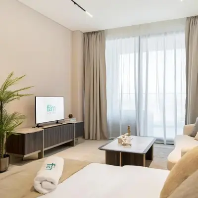 FAM Living Trillionaire Residences Premium Studio with Private Jacuzzi and Canal View