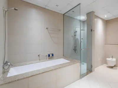 Gallery image of Seaside Elegance 1BDR Stay in Royal Amwaj in Dubai