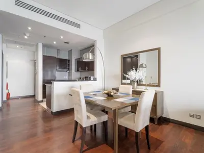 Gallery image of Seaside Elegance 1BDR Stay in Royal Amwaj in Dubai