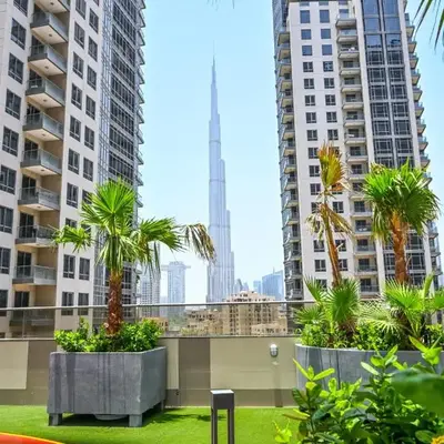 Cozy & Spacious 2 BHK Downtown