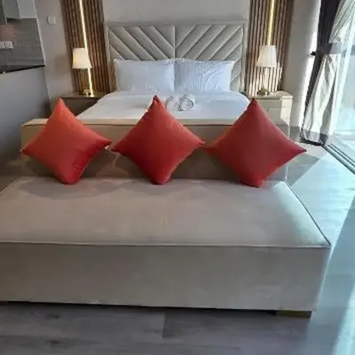 Trendy & Cozy Getaway
