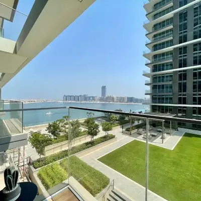 Elegant & Luxurious 1BR Apartment in Beach Isle