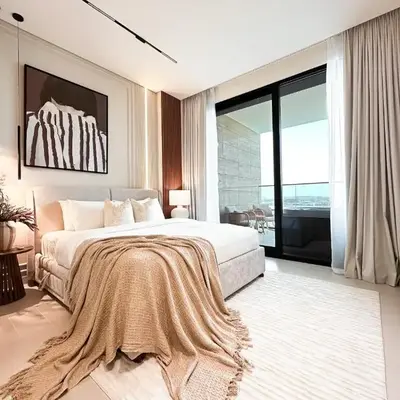 Luxe Living in the Heart of Bbay w Jacuzzi