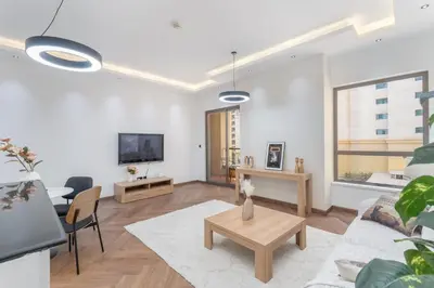 Gallery image of StayShort - Modern JBR Apartment Sleeps 4 with Pool & Balcony in Dubai