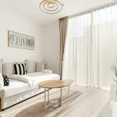 Elegant 1BR Stay in Sobha Creek Luxury Apartment Near Dubai Canal