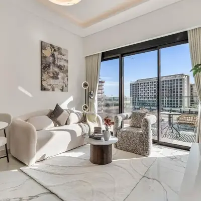 Elegant 1-Bed with Pool