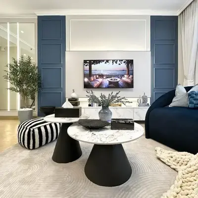 Elegant 2BR Plus Guest Room Stay with Designer Interior