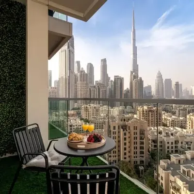 Elegant 3-Bedroom Apartment - Panoramic Burj Khalifa and Downtown Views