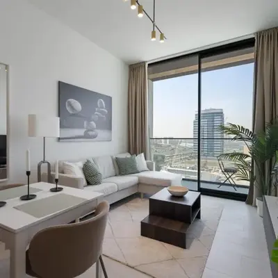 Luxe Escape - Stylish 1BR in Binghatti Venus-05