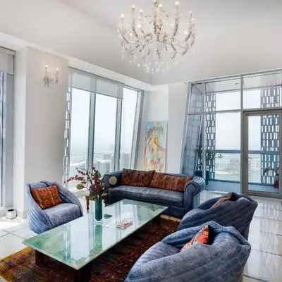 Cayan Tower Dubai Marina - Mint Stay