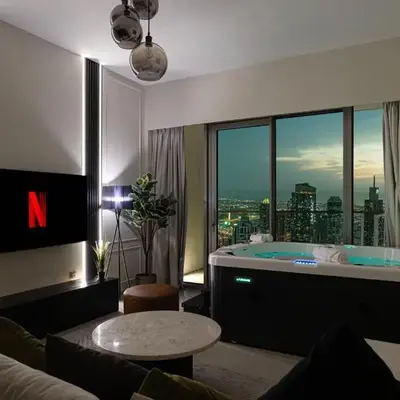 Luxury2BR Sea View Hot Tub Walk to Burj Dubai Mall