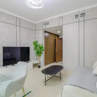 Prime Downtown Male Dormitory Comfort Meets Convenience