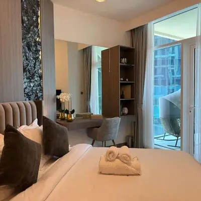 Stylish 2BR - Burj Khalifa - Waterfront View - Fully Furnished