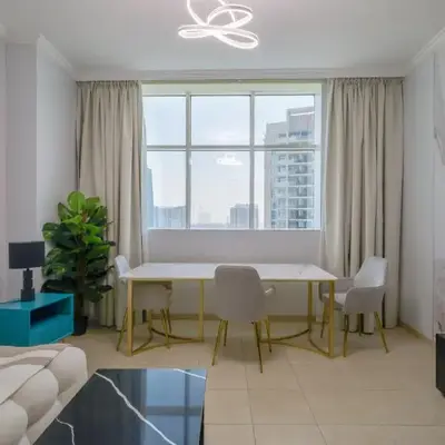 Apartment in Downtown As Dormitory Room for female