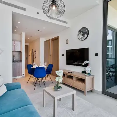 PVH - Sobha Waves - Serene 1BR minutes to Downtown