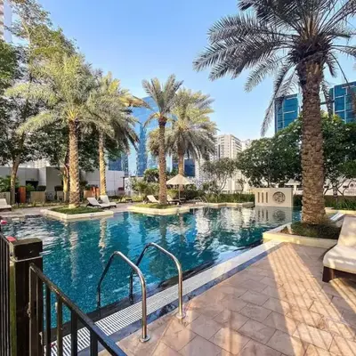 Downtown Luxury 1 Bed with City Skyline Views