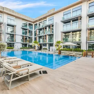 Stylish Studio Near Miracle Garden - Luxury Amenities & Style