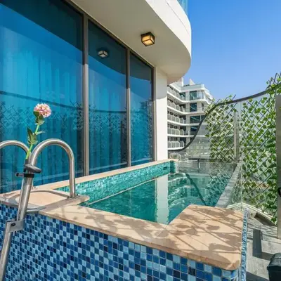 Venetian - Relax in your private pool balcony in Dubai