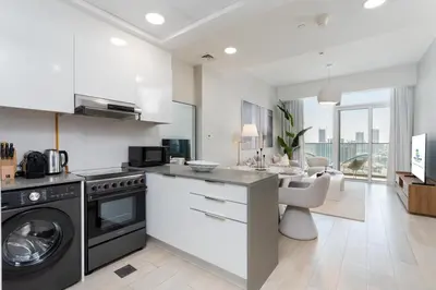 Gallery image of Iconic 1 BR Brand New Bloom Tower in Dubai