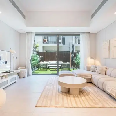 Lovely Duplex Townhouse minutes from Downtown