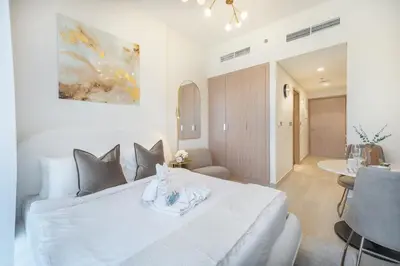 Gallery image of AirDXB - Quiet Elegance Studio Living Near Burj Khalifa in Azizi Riviera in Dubai
