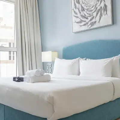 Stylish 1BR DunyaTower Apartment 2min to DubaiMall
