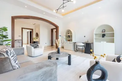 Gallery image of Luxurious Villa with Private Pool, Game Lounge and Minutes from Dubai Marina and JBR Beach, Emirates Hills by Deluxe Holiday Homes in Dubai