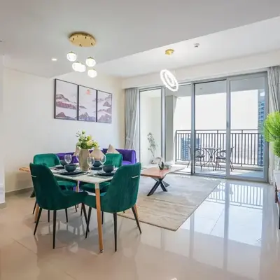 Appealing 1BR at 17 Icon Bay