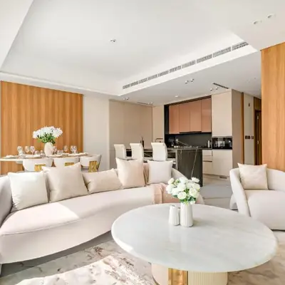 3BR Luxury Townhouse with Garden