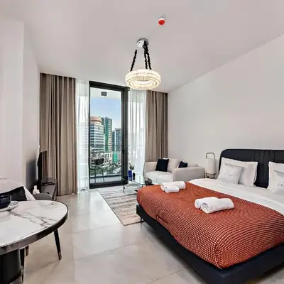 Modern Studio at Paragon with City View