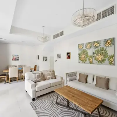 Elegant 3BR Villa with Access to Pool & Gym