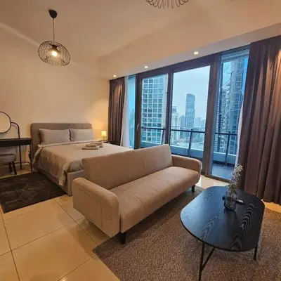 Dubai Silverene Tower with large balcony and high floor Marina views