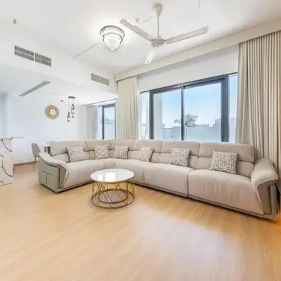 Modern 3BR Villa with Garden & Office -Town Square