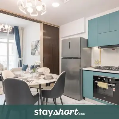 StayShort - Al Barsha Apartment Sleeps 2 with Private Balcony