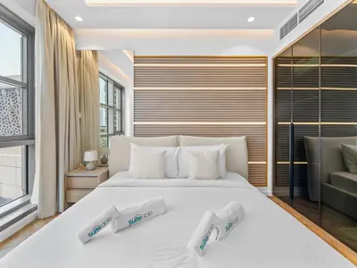 Gallery image of Fully refurbished 2bedroom Steps from Burj Khalifa in Dubai