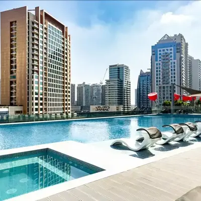 FIRST CLASS 2BR Pool View and near Dubai Mall
