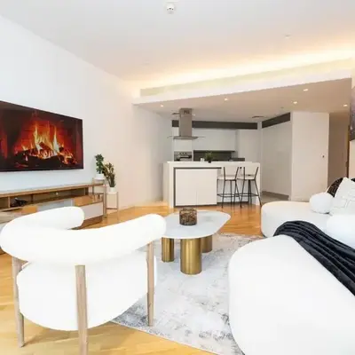 Spacious Luxury 1BR Modern Design Bluewaters