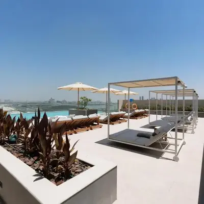 Modern Neoclassical 1BR - Berkeley Place Dubai