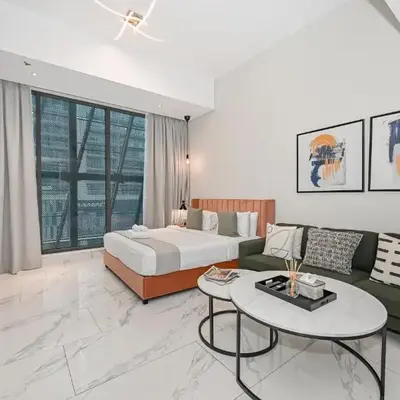 Modern Comfort with Pool and Free Parking Near Dubai Fountain and Burj Khalifa