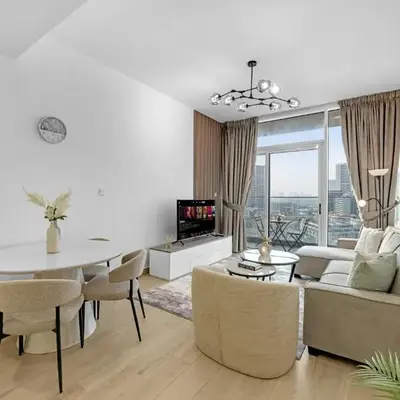 Waves - Vibrant and Cozy 1BR Apt in JVC